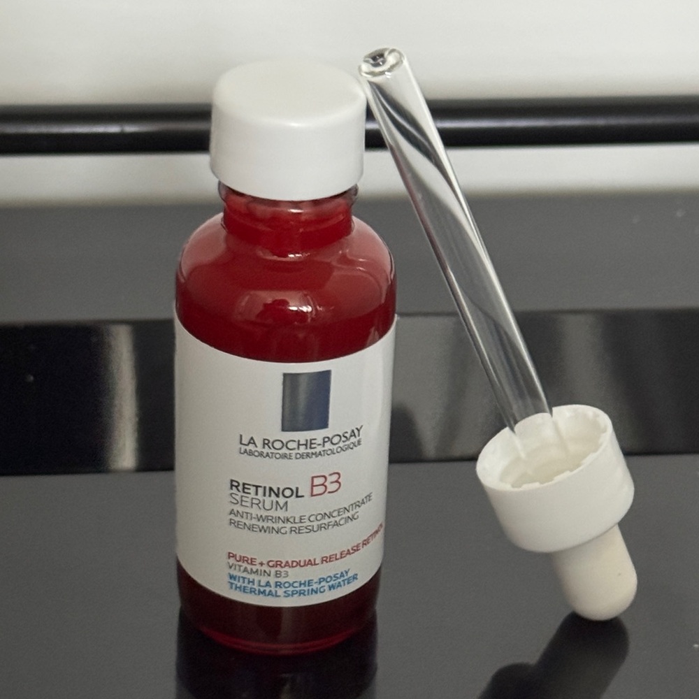 La Roche-Posay Retinol B3 Anti-Wrinkle Serum - Red